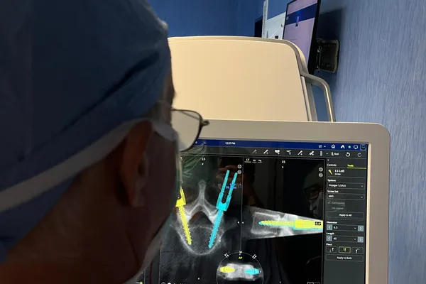 Primeira cirurgia robótica à coluna realizada em Macedo de Cavaleiros
