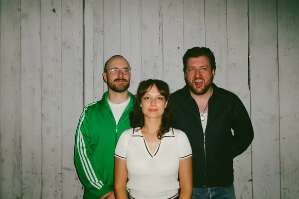 Banda de Rock alternativo Canadense atua no Teatro Municipal de Bragança 
