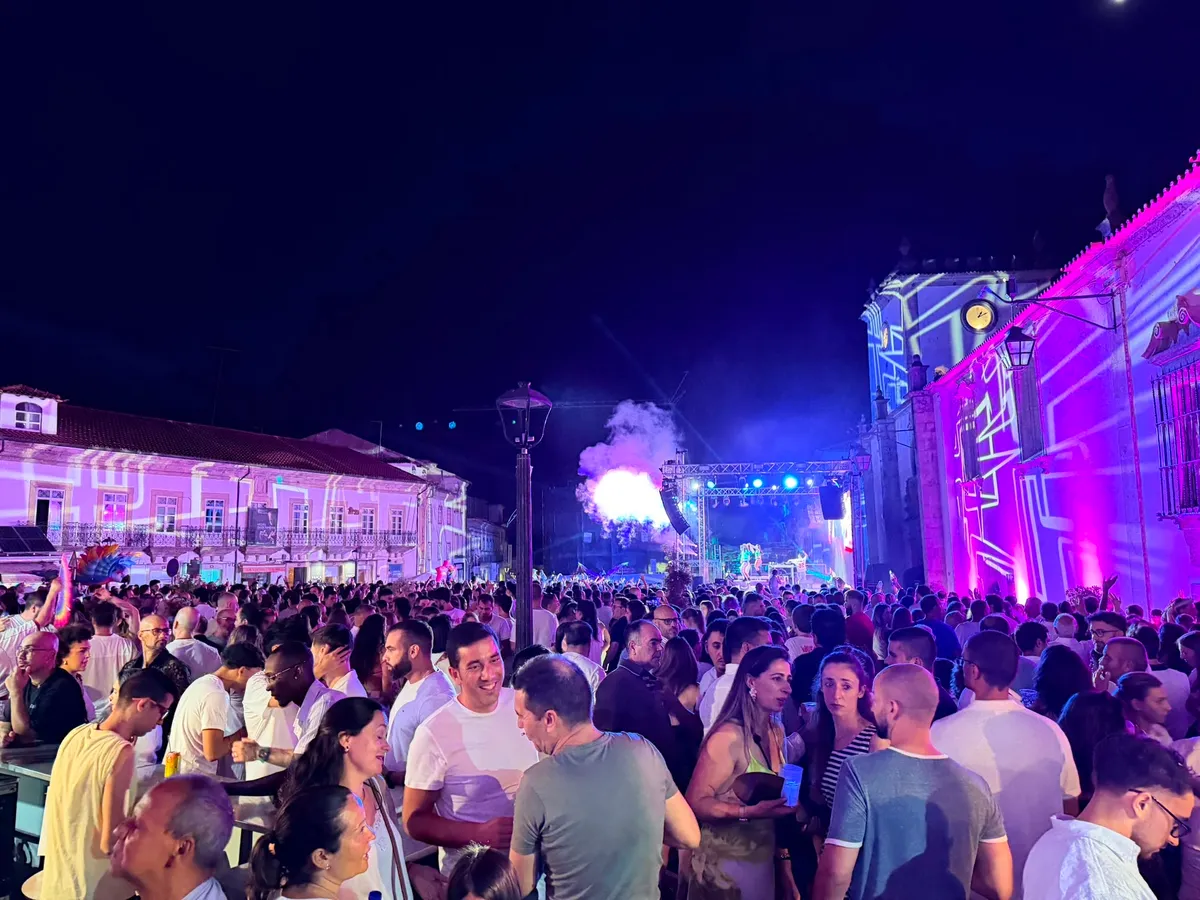 “Noite na Baixa” levou milhares ao Centro Histórico de Bragança