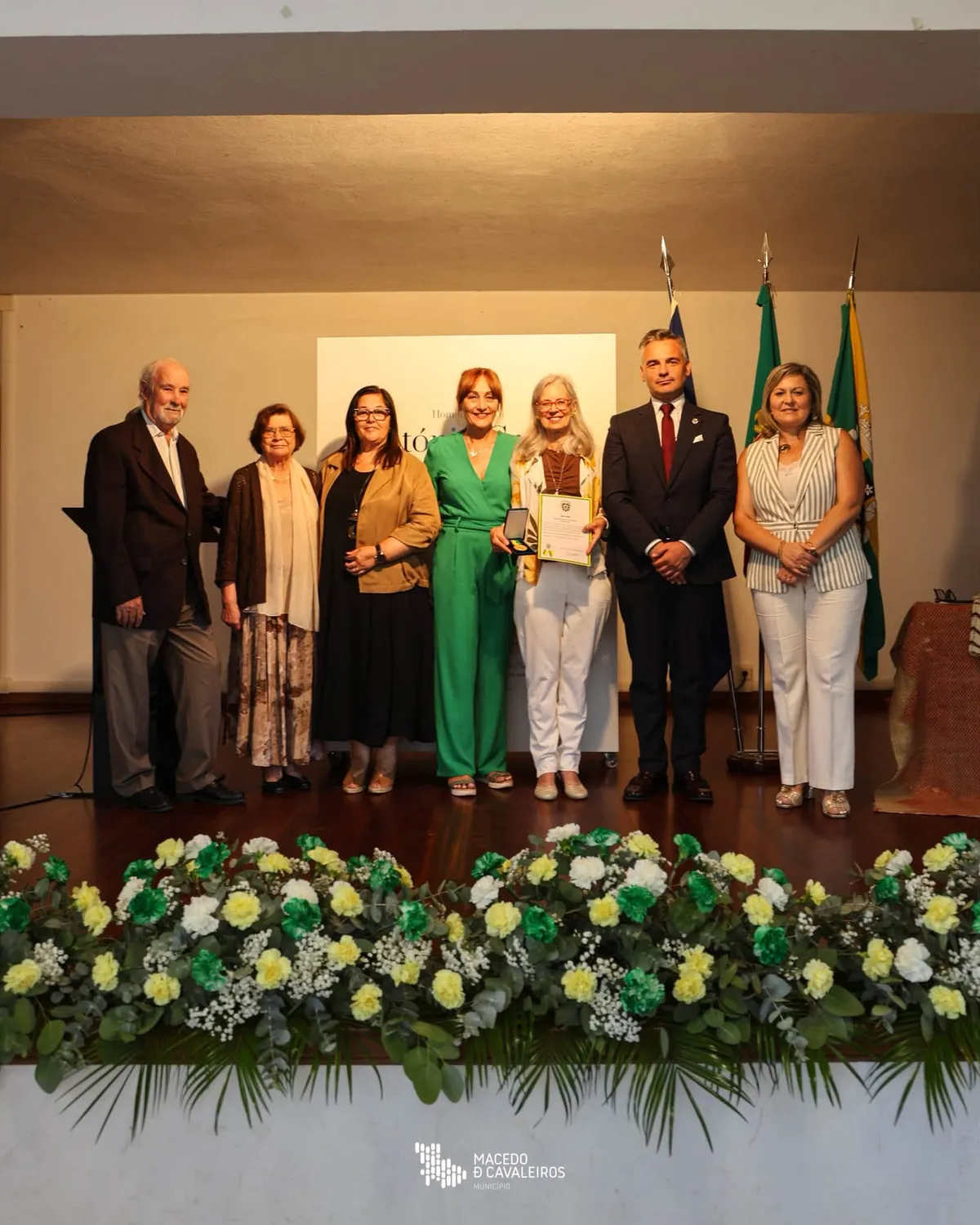 Macedo de Cavaleiros homenageou António Cravo com Medalha de Mérito - Grau ouro a título póstumo