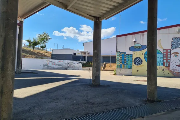 Alfândega da Fé vai reabilitar escola e pavilhão desportivo com 800 mil euros