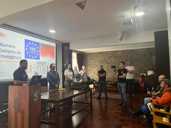 Bombeiros e APAVM promovem formação para melhorar o socorro a vítimas de acidentes