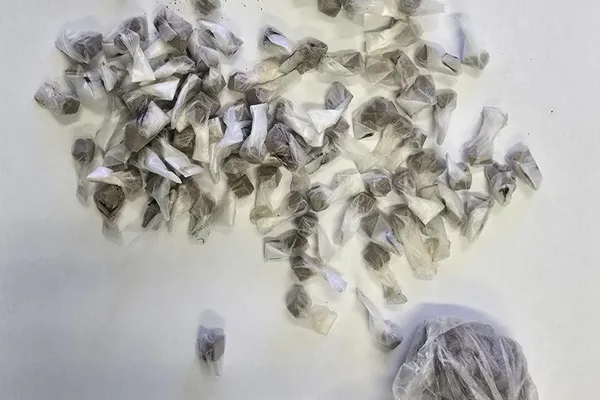 Detido homem com 380 doses de heroína