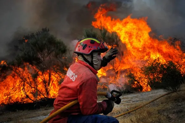 Incêndio em Deilão reúne mais de 70 operacionais e 5 meios aéreos 