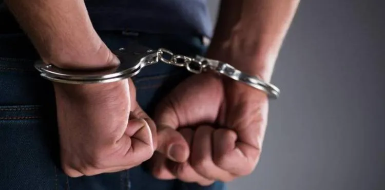 Homem de 41 anos fica em prisão preventiva por violência domestica