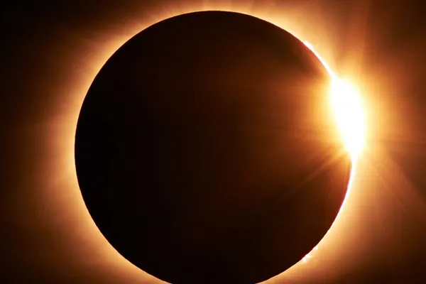 Observação do eclipse com atividades no PINTA 