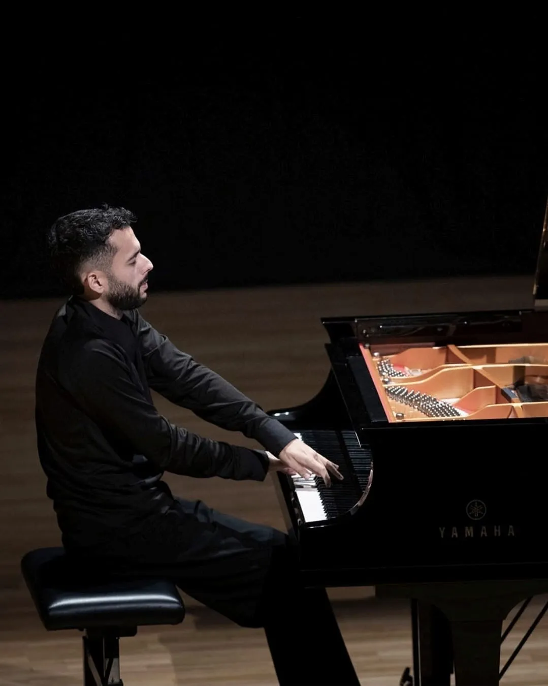Músico brigantino a tocar a sua obra no Festival Aix-en-Provence