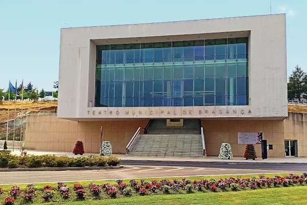 Teatro Municipal de Bragança vai sofrer obras de requalificação num investimento de 860 mil euros 