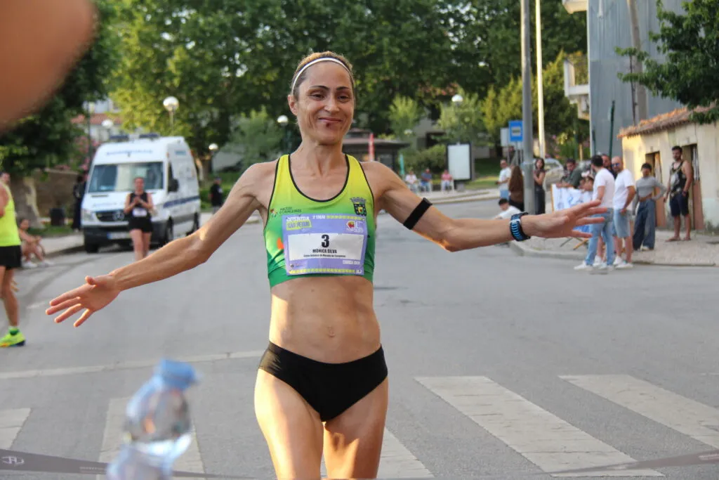 Fábio Oliveira e Mónica Silva vencem III edição da Corrida de São Pedro