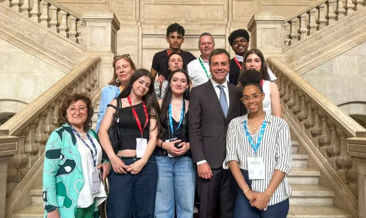 Alunos da EPPU levam a voz de Bragança à Assembleia da República
