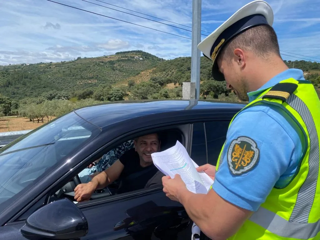 GNR sensibiliza condutores em Bragança para os riscos da velocidade excessiva