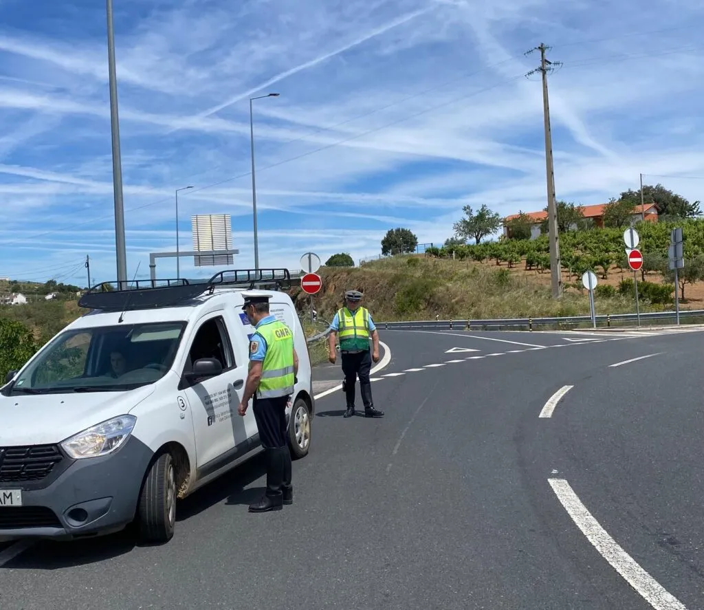 GNR sensibiliza condutores em Bragança para os riscos da velocidade excessiva