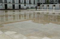 Lago na Praça Camões