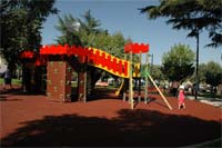 ALFÂNDEGA renova jardim