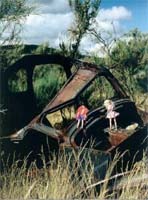 Monstros invadem paisagens