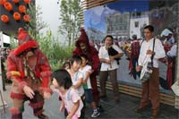 Caretos de Vila Boa no Japão