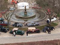 Automóveis antigos estacionam em Bragança