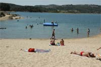 Segunda praia no Azibo em curso