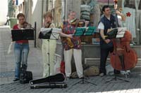 Moldavos animam ruas de Bragança