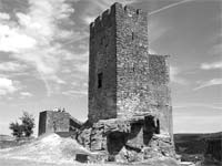 Castelo de Mogadouro em obras