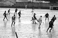 Atitudes indignas marcam derbie