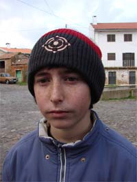 Criança salva das chamas