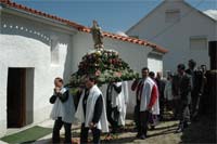 Cidões renova igreja