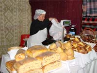 Sendim rende-se à flor das amendoeiras