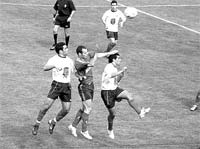 Macedo mais perto da vitória