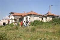 Jovens limpam estação de Sendim