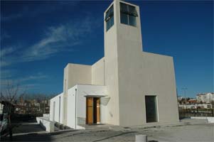 Bar na igreja levanta polémica