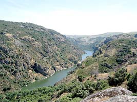 Douro une portugueses e espanhóis