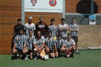 Futebol de rua no Azibo