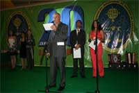 Associação Comercial de Macedo sopra 20 velas