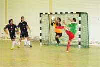 Sem nada a decidir ganhou o futsal