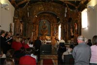 Igreja de Agrochão com novo altar