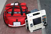 Bombeiros querem desfibrilhadores