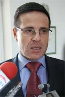 Ministro admite atrasos
