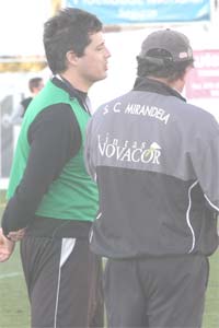 Mirandela obrigado a caçar com gato