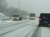 Neve condiciona estradas