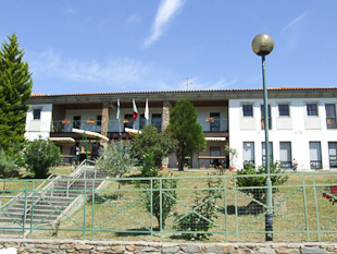 Câmara paga despesas da Escola de Hotelaria e Turismo