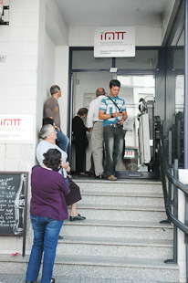 Caos à porta das Finanças e do IMTT
