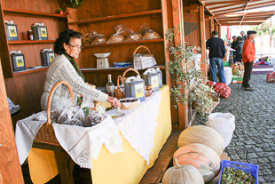 Agricultores do Lombo escoam produção