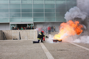 Incêndio simulado na Biblioteca de Mogadouro