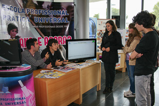 Jovens querem emprego no fim do curso