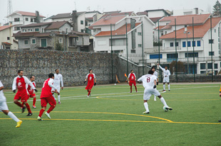 Estudantes regressam às vitórias
