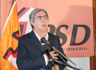 Impasse na Junta da Sé