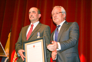 Presidente do IPB homenageado