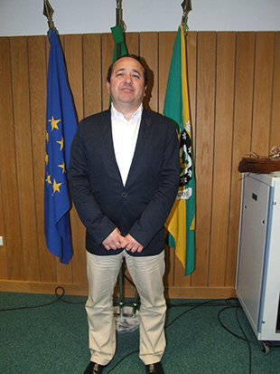 Rui Costa defende revitalização do comércio