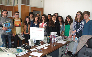 Alunos visitam jornal Terra Quente